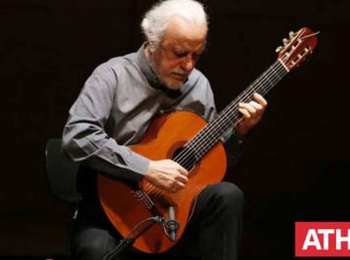 "Έφυγε" ο Νότης Μαυρουδής